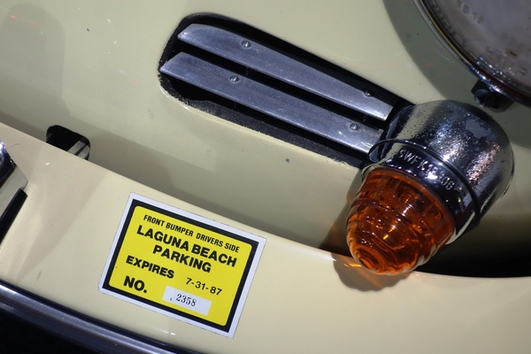 Es geht nichts über den passenden Kleber - InterClassics Maastricht 2019