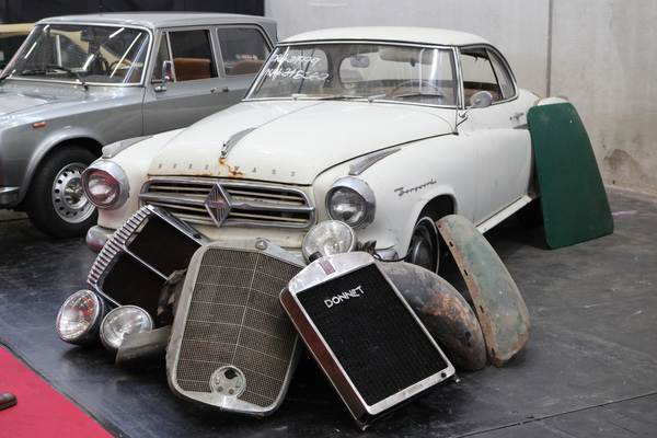 Image: It doesn't always have to be a concours-restored classic - Borgward Isabella Coupé - Retro Classics Cologne 2018