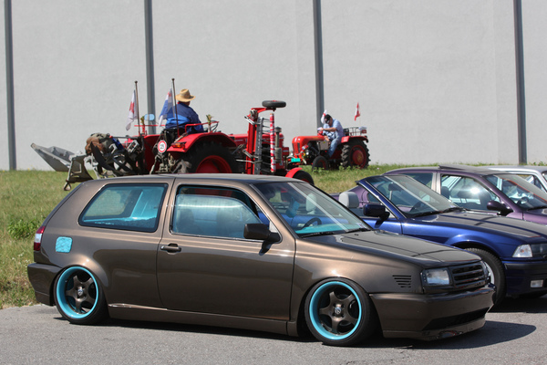 Bild Es muss ja nicht immer ein komplett originaler VW Golf Mk 3 sein - 3. Youngtimer- und Classictreffen Pratteln am 15. Juli 2018