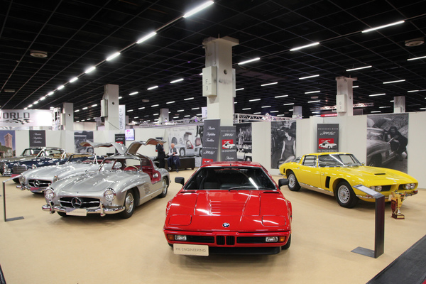 Bild Es muss nicht immer Mercedes-Benz 300 SL sein - zwei Alternativen bei HK Engineering, nämlich ein BMW M1 und ein Iso Grifo - Retro Classics Cologne Köln 2017