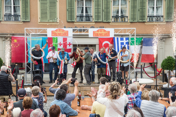 Es wird nochmals gefeiert, vielleicht sogar noch freudvoller als in Paris? - Rallye Peking Paris 2024