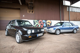 Escort behind Golf (1990)