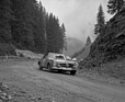 Eugen Böhringer und Klaus Kaiser im Mercedes Benz 230SL - Rallye Lüttich-Sofia-Lüttich (1963)