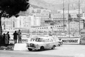 Eugen Böhringer und Peter Lang im Mercedes Benz 220SE - 31. Rallye Monte Carlo (1962)