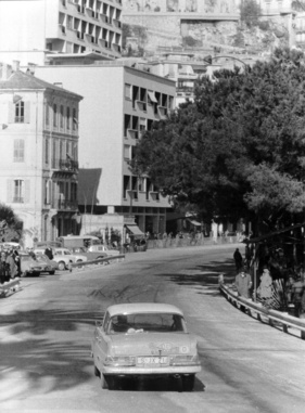Eugen Böhringer und Peter Lang im Mercedes Benz 220SEb - 32. Rallye Monte Carlo (1963)