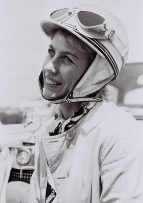 Ewy Rosqvist gewinnt auf Mercedes-Benz den VII. Grossen Strasssenpreis von Argentinien für Tourenwagen, der von 23. 10. bis 2. 11. 1963 stattfand