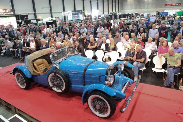 Bild: Excalibur 35X (1965) - als Lot 32 verteigert an der Auktion der Oldtimer Galerie anlässlich der Swiss Classic World Luzern am 25. Mai 2019