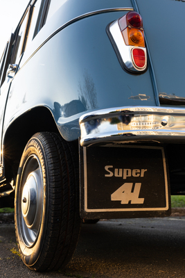 FASA-Renault 4L Super - Schmutzfänger mit Modellschriftzug