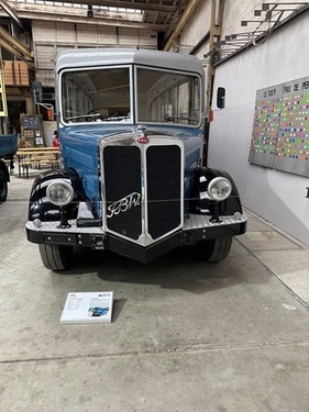 FBW LN 40 (1949) – Franz Brozincewic Wetzikon war der bedeutendste Zürcher Fahrzeugbauer mit mehreren Tausend LKWs, Bussen und Trolleybussen zwischen 1916 und 1985 - Zürcher Automobile, Ausstellung im Gauss-Stierli-Areal 2025
