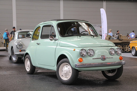 FIat 500 (1968) - mit Doppelscheinwerfern - Klassikwelt Bodensee 2023