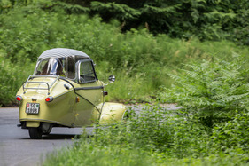 FMR KR 200 - um die Ecke - Internationales Kabinenroller-Treffen Walenstadt 13./14. Juni 2015 FMR KR 200 - um die Ecke - Internationales Kabinenroller-Treffen Walenstadt 13./14. Juni 2015