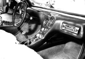 Fabino Buggy - freitragender Instrumententräger im Luxus-Buggy - am Genfer Automobilsalon 1974