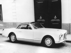 Facel-Vega (1954) - ein französischer Luxus-Gran-Turismo, den der Vergleich mit der Konkurrenz nicht scheuen musste