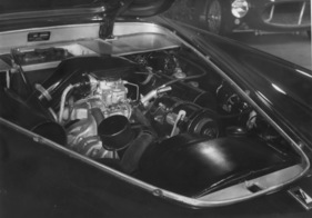 Facel-Vega (1955) - der 200 PS starke Motor des Facel-Vega - gesehen am Genfer Autosalon von 1955
