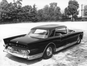 Facel-Vega Excellence (1957) - das Weglassen der Türpfosten erzeugte schwer zu lösende Probleme
