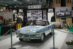 Facel Vega Facellia (1960) - ausgestellt auf dem Pariser Autosalon 1960, jetzt auf dem Clubstand von Facel Vega - Rétromobile Paris 2022