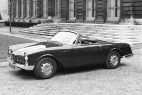 Facel-Vega Facellia (1963) - das Dach lässt sich vollständig versenken