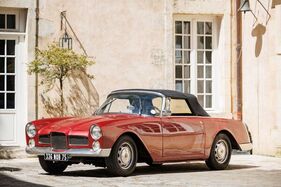 Facel Vega Facellia Cabriolet (1960) - Lot 025 at the Artcurial Musée Automobile du Château de Vernon auction 2025