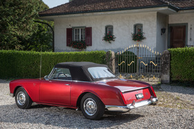Facel Vega Facellia F2 1600 (1962) - auch mit montiertem Stoffdach elegant
