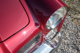 Facel Vega Facellia F2 1600 (1962) - die zwei übereinander angeordneten Leuchten vorne