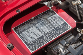 Facel Vega Facellia F2 1600 (1962) - im Motorraum angebrachte Wartungshinweise