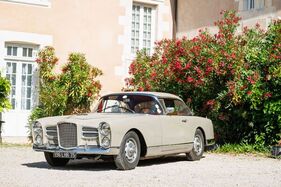 Facel Vega HK 500 (1959) - Lot 026 at the Artcurial Musée Automobile du Château de Vernon auction 2025