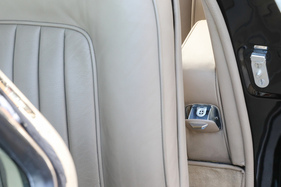 Facel Vega HK 500 (1959) - auch die hinten sitzenden Passagiere verfügen über Aschenbecher