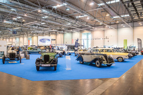 Facettenreich ausstaffierter Ford-Stand – Techno Classica 2023