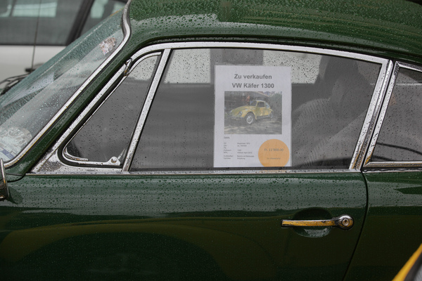 Fährt einen Porsche 911 und verkauft einen VW Käfer - Oldtimer in Obwalden O-iO 2016