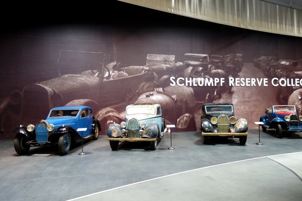 Fahrzeuge aus der "Schlumpf Reserve Sammlung" - Mullin Museum