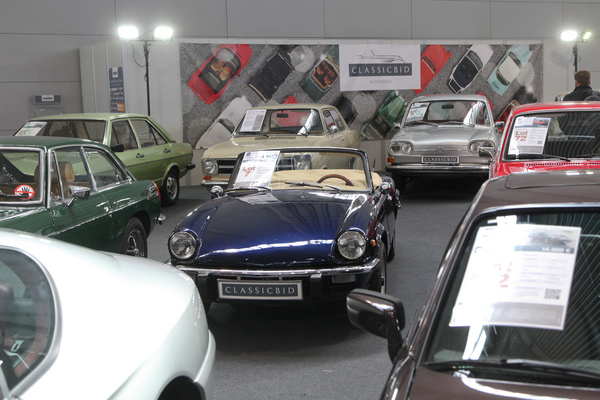 Fahrzeuge der ClassicBid-Auktion - Retro Classics Stuttgart 2020