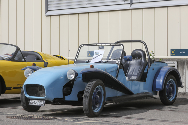 Falcon Sports (2000) auf 2-CV-Chassis – Older Classics Mai 2024