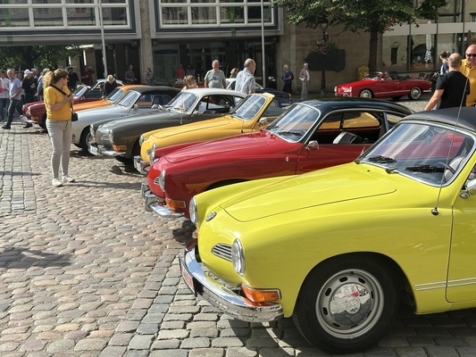 Farbe und Lebensfreude – 70 Jahre VW Karmann-Ghia