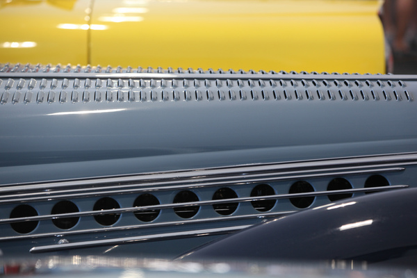 Farben und Formen - Versteigerung Oldtimer Galerie auf dem Dolder am 16. Juni 2018