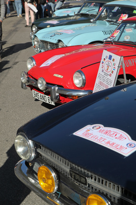 Farben- und Formenspiel von Triumph - Swiss Classic British Car Meeting Morges 2017