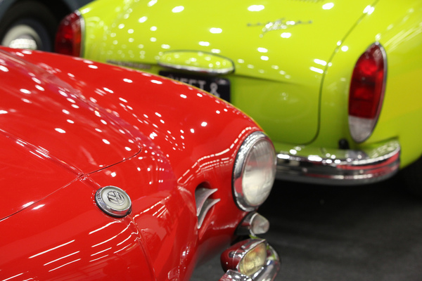 Farbenfrohe VW Karmann-Ghia-Welt - Retro Classics Bavaria 2017 in Nürnberg