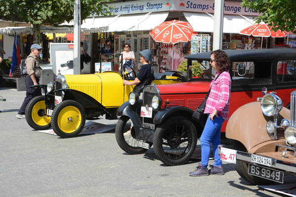Bild: Farbenspiel - Oldtimertreffen Vaduz 2017