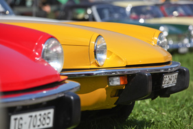 Farbenspiele - Triumph Spitfire - British Car Meeting in Mollis am 28. August 2016