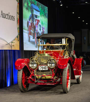 Fast eine halbe Million wurde für den Oldsmobile Model 28 Autocrat Roadster von 1911 bezahlt - RM Auctions Hershey Versteigerung am 10./11. Oktober 2019