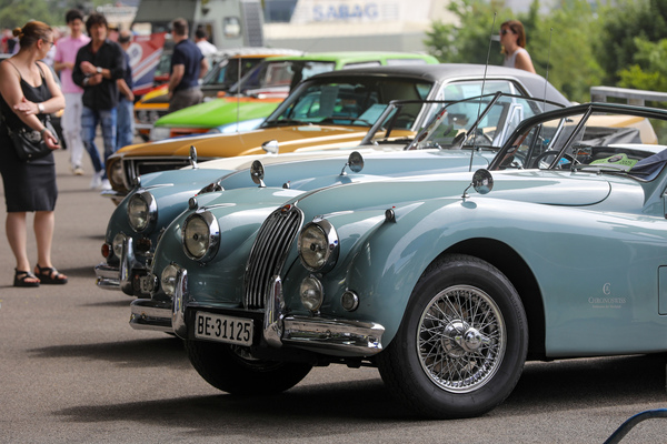 Image: Almost identical - Jaguar XK twins - Old Wheels Biel-Bienne 2025