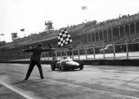 Ferrari 156 (1961) - Wolfgang von Trips siegt beim britischen GP von 1961, Phil Hill und Richie Ginther werden Zweiter und Dritter