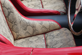 Ferrari 166 Spyder Corsa (1948) - einer von zwei mit diesem Schlangenleder-Vinyl ausgestatteten Wagen - am ZCCA 2016