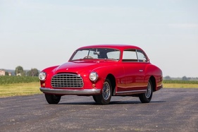 Ferrari 212 Inter 2+2 Berlina (1951) - als Lot K144 an der Mecum Kissimmee Versteigerung 2025