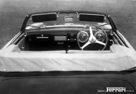 Ferrari 212 Inter Cabriolet Vignale (1953) - Interieur