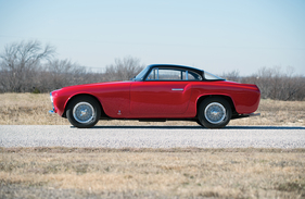 Ferrari 212 Inter Vignale (1953) - schlanker Dachaufbau bei diesem Entwurf Ferrari 212 Inter Vignale (1953) - schlanker Dachaufbau bei diesem Entwurf