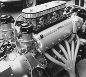 Ferrari 250 GT (1956) - der Dreiliter-Zwölfzylinder, gesehen auf dem Genfer Autosalon 1956