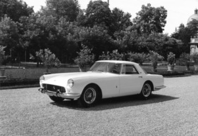 Ferrari 250 GT (1958) - von Pininfarina gestaltetes Coupé