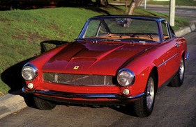 Ferrari 250 GT (1959) - Mit deutlichen Giugiaro-Kennzeichen - Der zweite 250 GT, der bei Bertone karrossiert wurde Ferrari 250 GT (1959) - Mit deutlichen Giugiaro-Kennzeichen - Der zweite 250 GT, der bei Bertone karrossiert wurde
