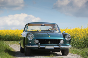 Ferrari 250 GT 2+2 (1962) - auch das Design war auf optimale Raumausnutzung ausgelegt (1962)