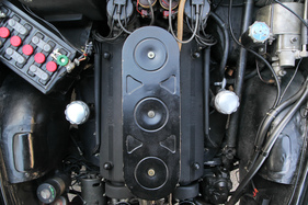 Ferrari 250 GT 2+2 (1962) - der Zwölfzylinder ist natürlich längs eingebaut (1962)